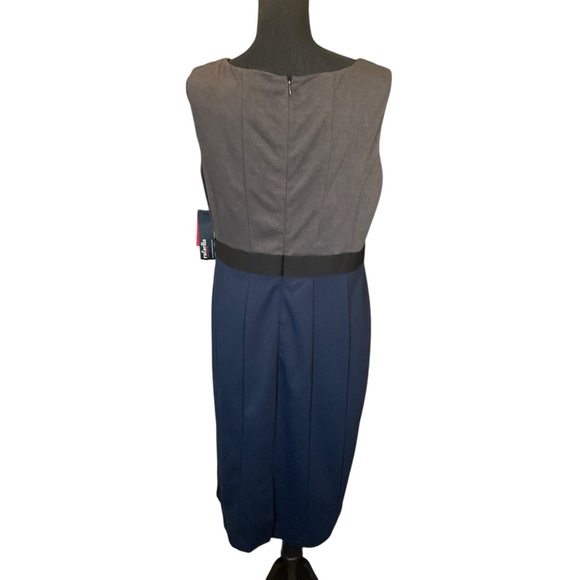 Rafaella Black and Blue Midi Sheath Dress with Sleeveless Design and V-Neckline - Picture 4 of 10